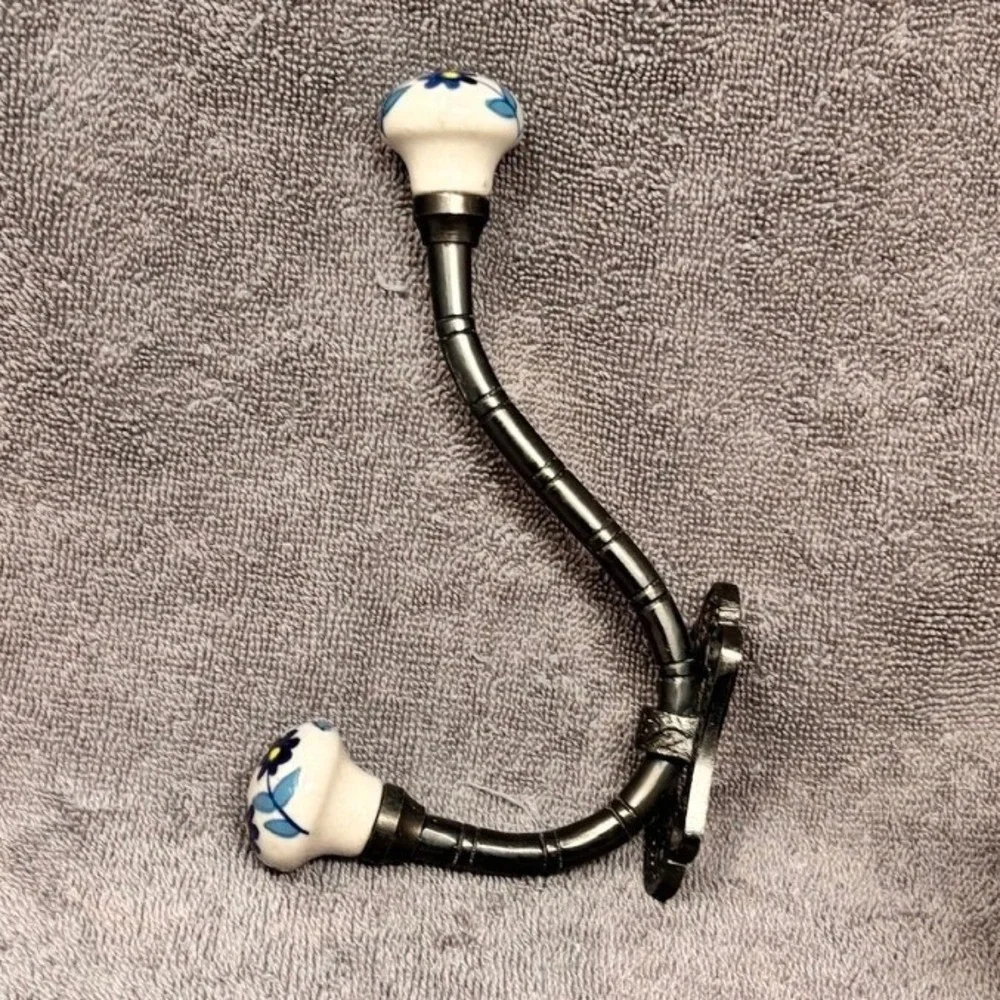 Vintage Double Wall Hook Blue White Floral Ceramic Porcelain Knobs Coat Towel